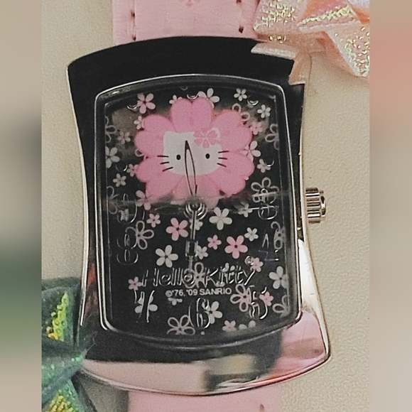 VINTAGE 1996 HELLO KITTY WATCH - Picture 3 of 7